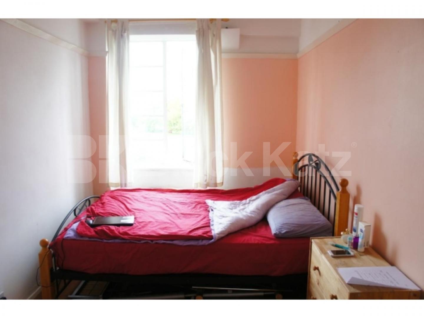 			NEW INSTRUCTION, 1 Bedroom, 1 bath, 1 reception Flat			 Nightingale Lane, Clapham South